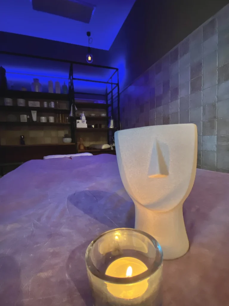 Detalle de la iluminación ambiental en una cabina de Corporalia